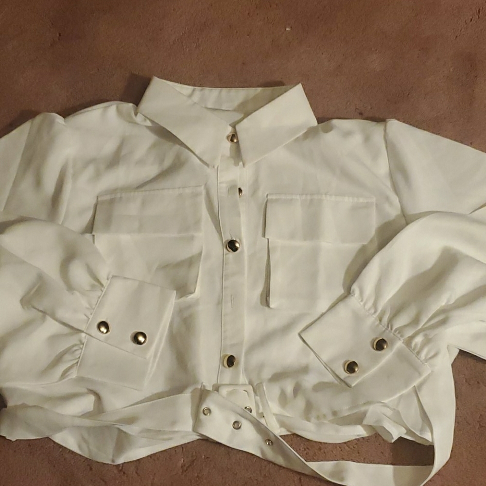 White long sleeved belted mid length shirt